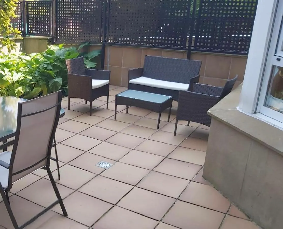 New Apartment & Terrace. Steps To Ondarreta Beach Añorga-Lugariz
